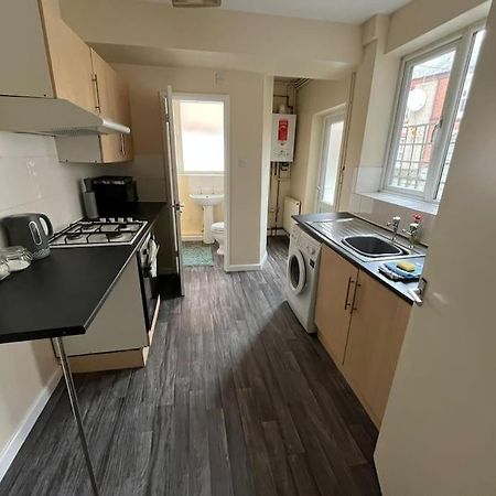 Appartement Flat 1, 67 Colwick Road Ng2 4Al à Nottingham Extérieur photo