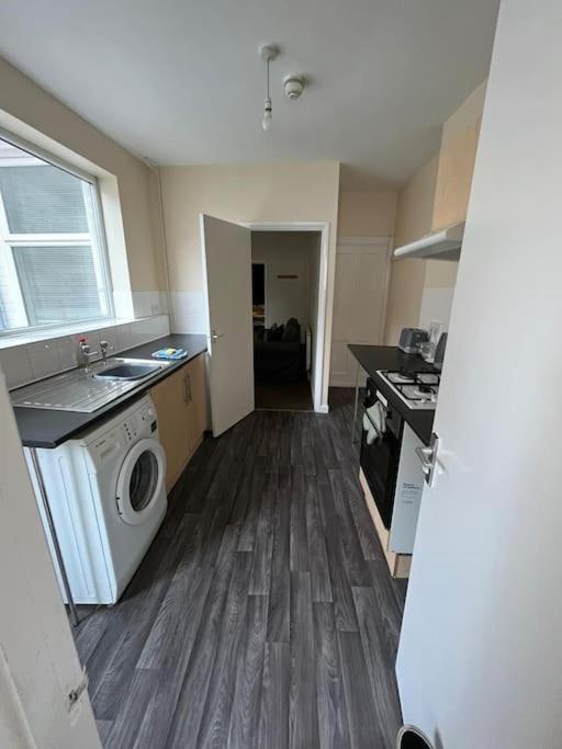 Appartement Flat 1, 67 Colwick Road Ng2 4Al à Nottingham Extérieur photo