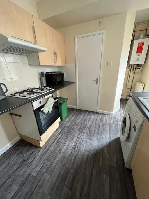 Appartement Flat 1, 67 Colwick Road Ng2 4Al à Nottingham Extérieur photo