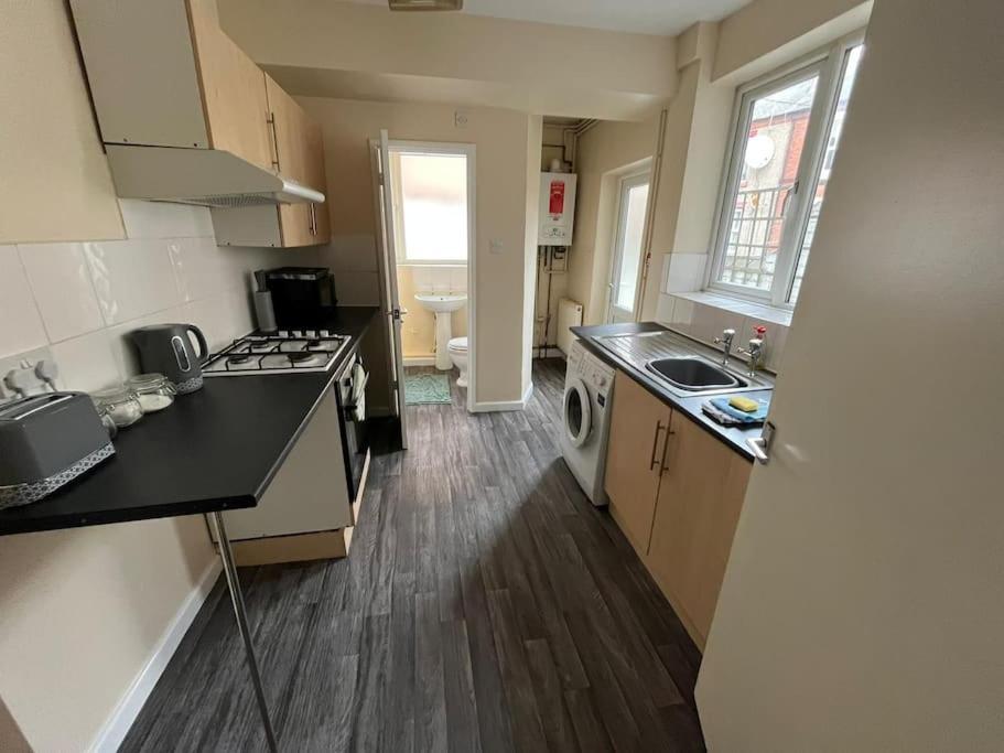 Appartement Flat 1, 67 Colwick Road Ng2 4Al à Nottingham Extérieur photo