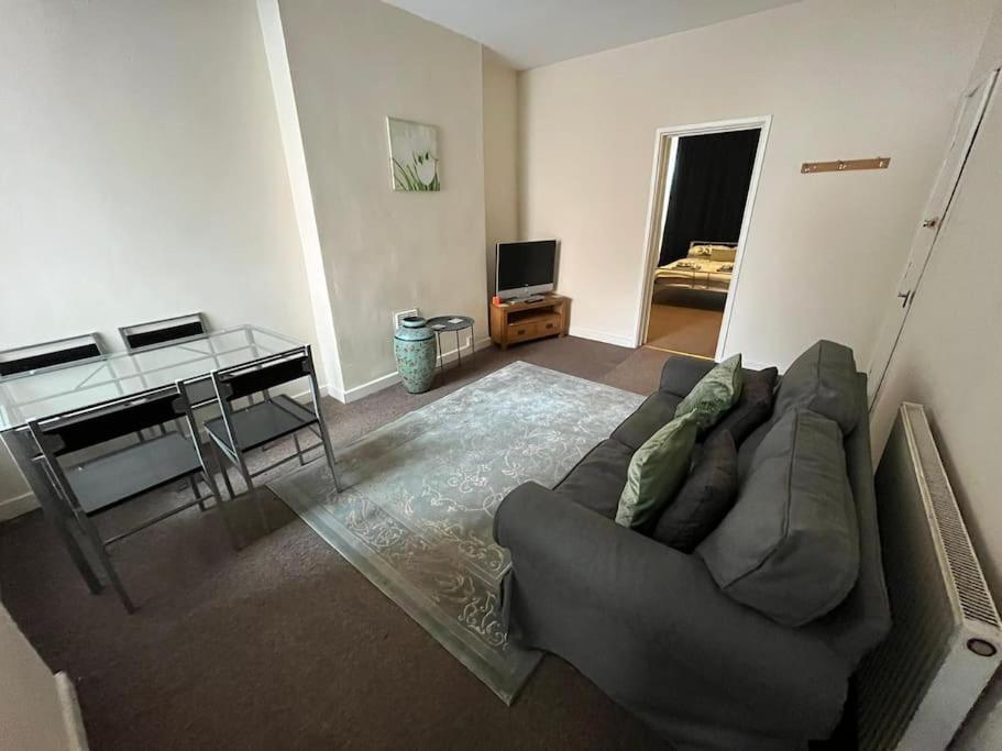 Appartement Flat 1, 67 Colwick Road Ng2 4Al à Nottingham Extérieur photo