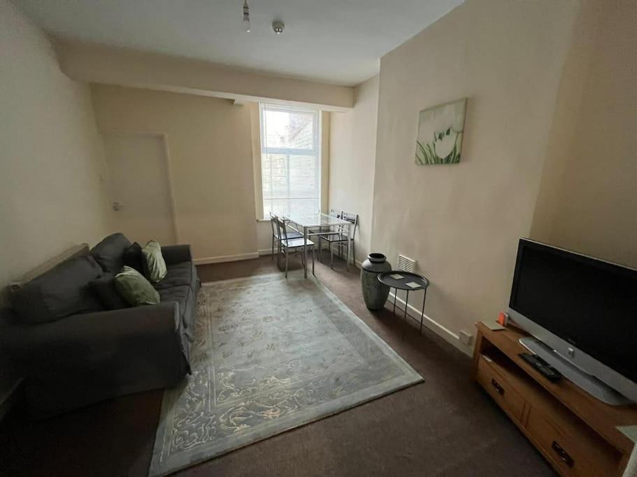 Appartement Flat 1, 67 Colwick Road Ng2 4Al à Nottingham Extérieur photo